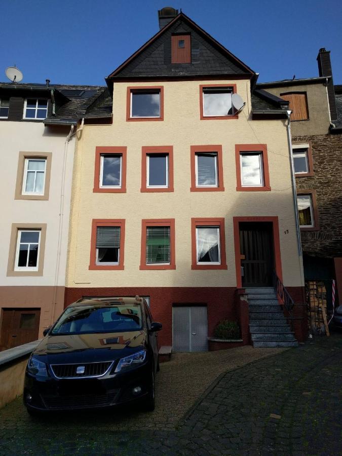 Monkey Factory - Mini Home-Stay Hostel Traben-Trarbach Dış mekan fotoğraf
