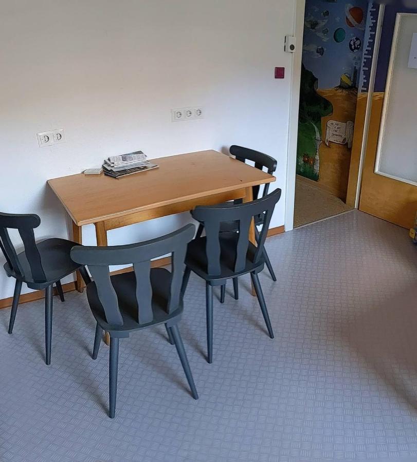 Monkey Factory - Mini Home-Stay Hostel Traben-Trarbach Dış mekan fotoğraf